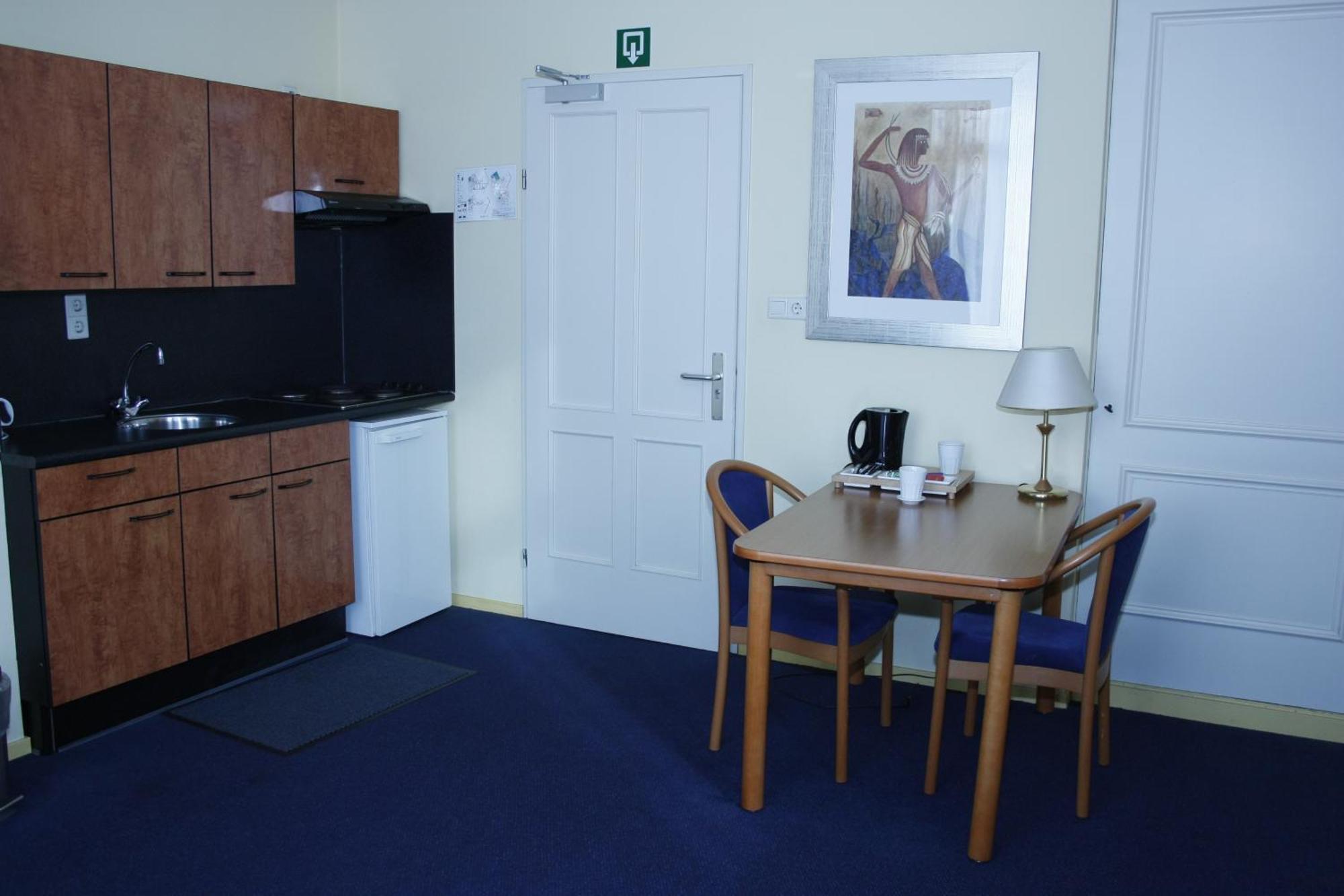 Hotel & Appartementen Royal Sas van Gent Extérieur photo