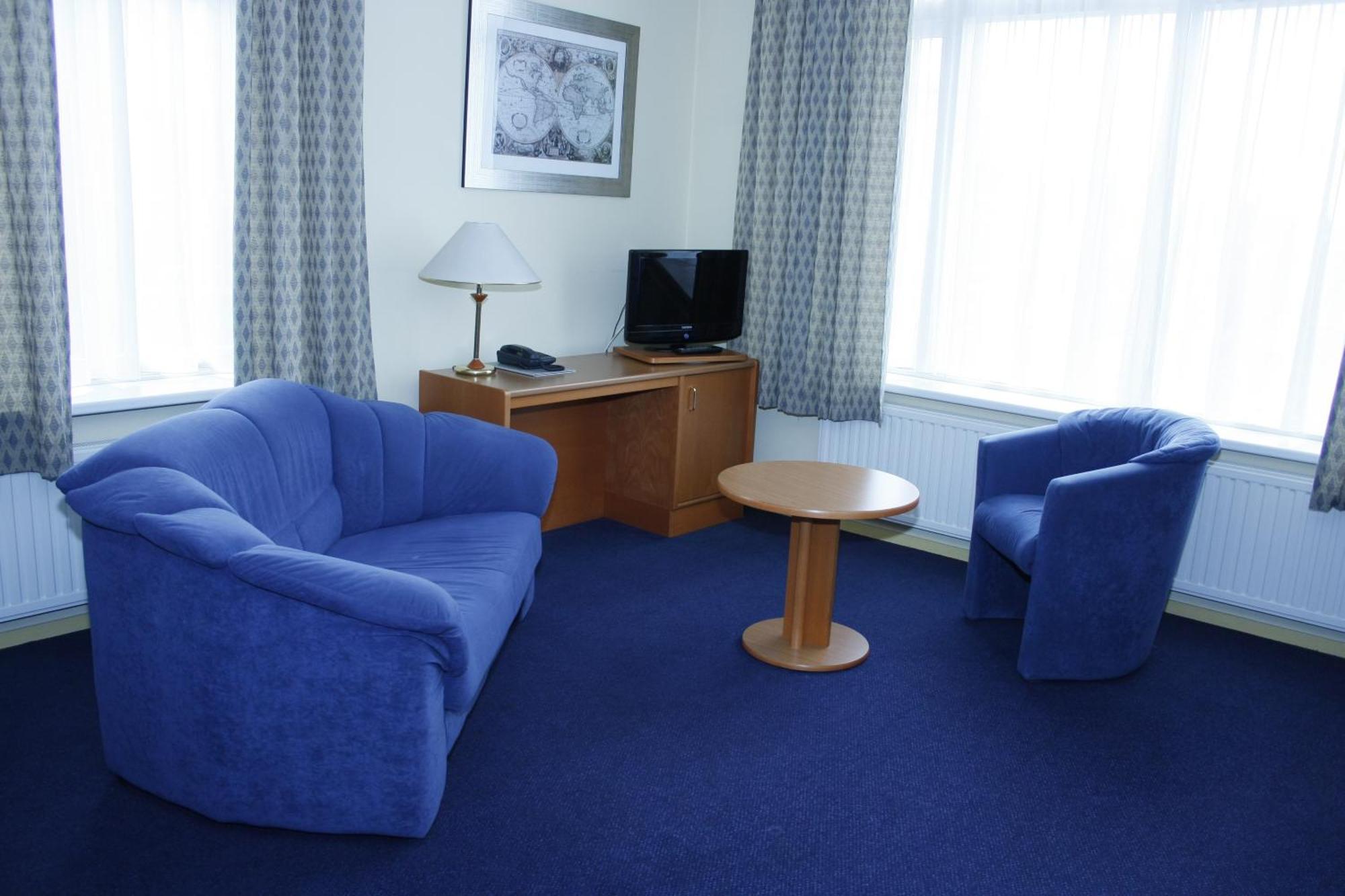 Hotel & Appartementen Royal Sas van Gent Extérieur photo