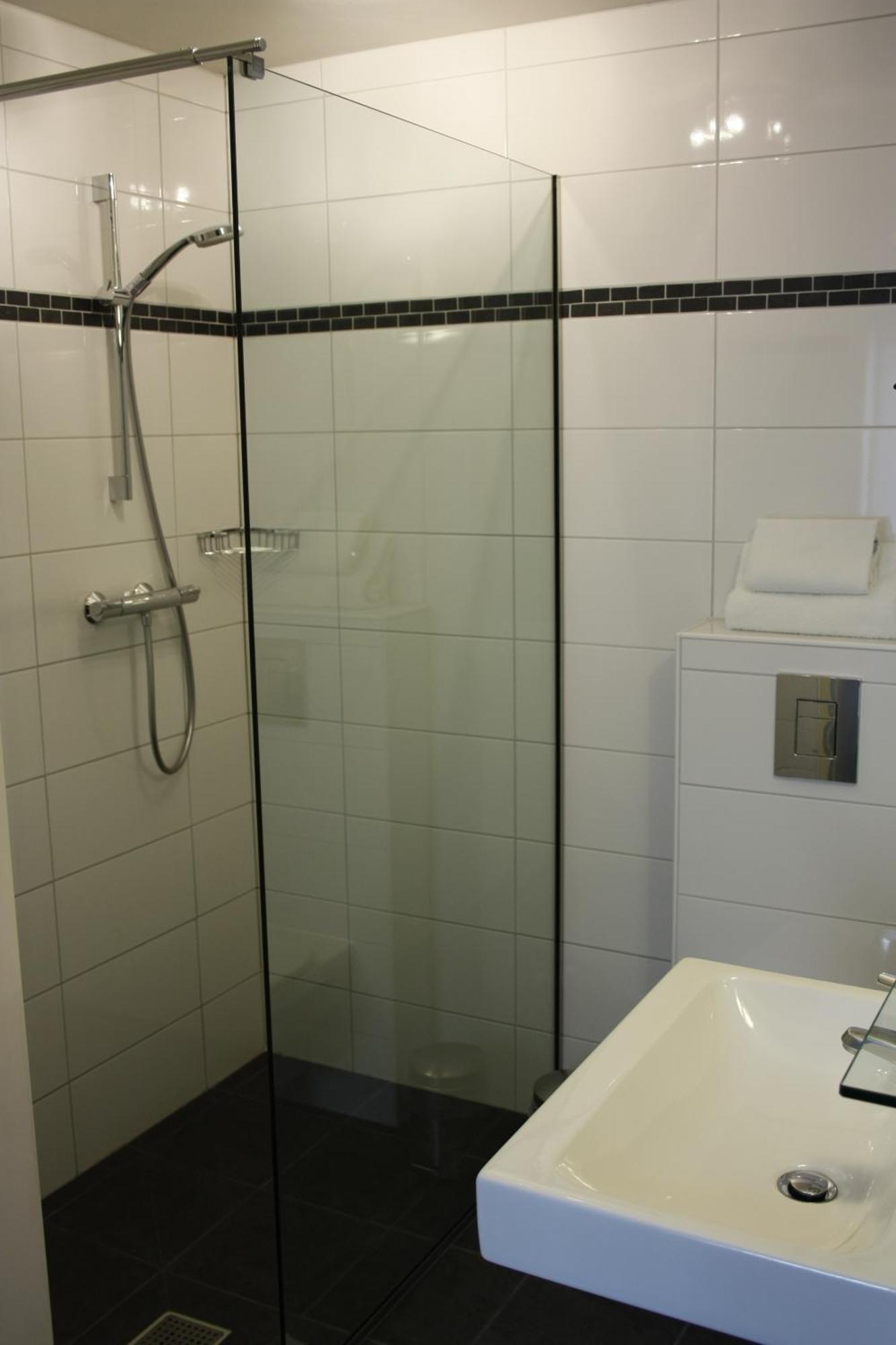 Hotel & Appartementen Royal Sas van Gent Extérieur photo
